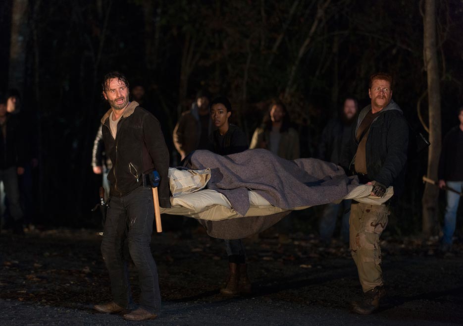 The Walking Dead Season 6 finale Maggie stretche