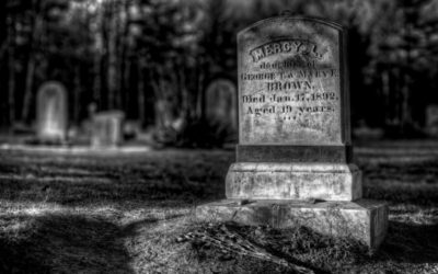 New England Vampire Terror – Fear, Disease, Death and Poor Mercy Brown Supernatural scapegoats 200 years after Salem Witch Trials