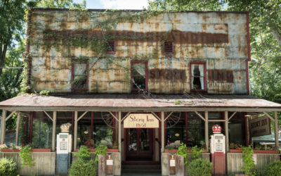 The Blue Lady of Indiana’s Haunted Story Inn Icy blue eyes and the smell of cherry tobacco