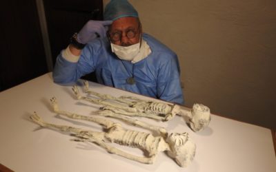 Examining Three-Fingered Peru Mystery Bodies with Stephen Mera and Barry Fitzgerald on After Hours AM/America’s Most Haunted Radio What are "Maria" and her friends?